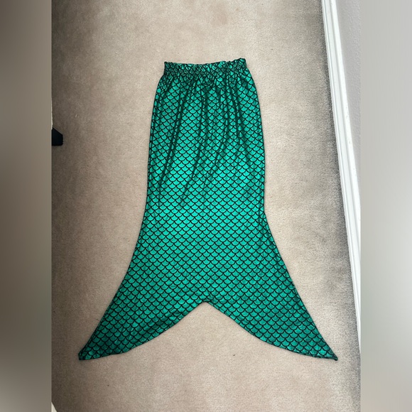 Mermaid skirt for Halloween - Picture 7 of 10